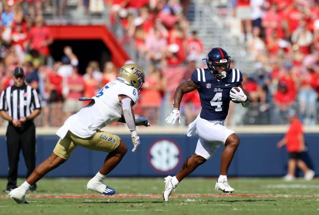 Eli Manning Named to 2022 SEC Football Legends Class - Ole Miss